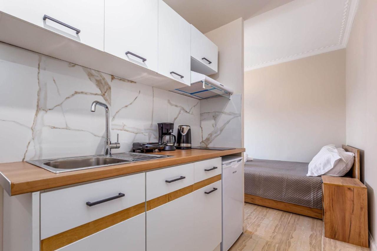 Luna Solari Apartment Mantouki Exterior photo
