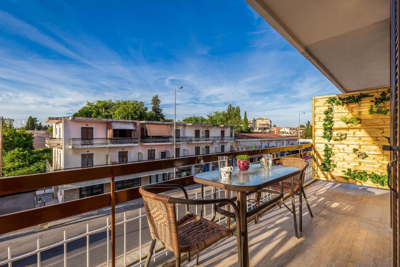 Luna Solari Apartment Mantouki Exterior photo